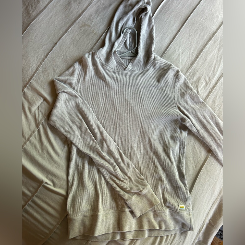 Men’s Vuori lightweight hoodie